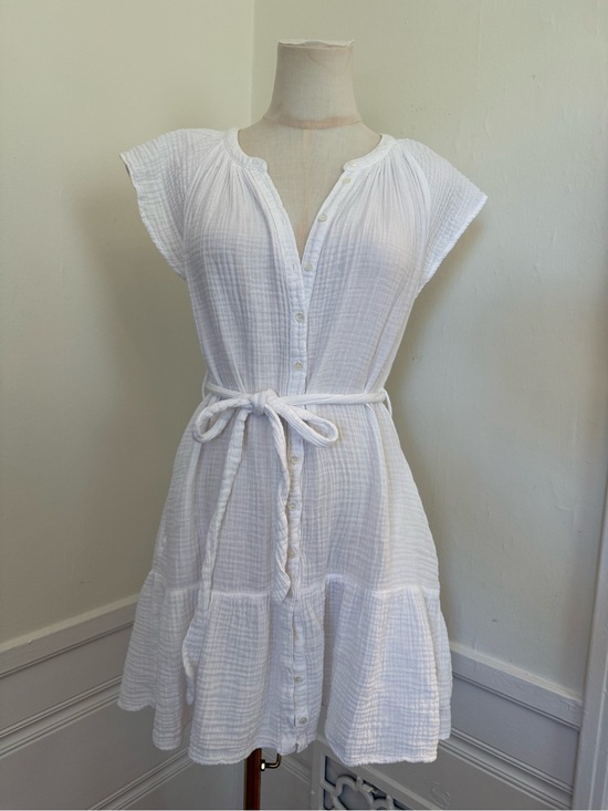 XiRENA Dresses & Skirts - Xirena White Cotton Gauze Button Front Mini Dress XS Belted Made in USA